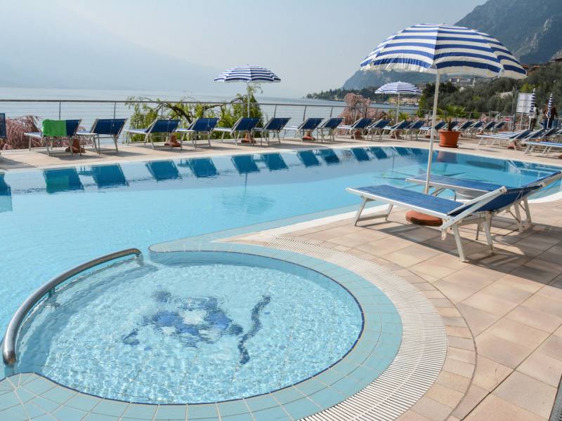 4-hotel-astor-limone-sul-garda-gardasee